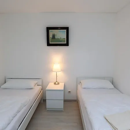 Naehe Duesseldorf Airport Messe Apartmán