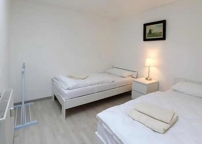 Naehe Duesseldorf Airport Messe *