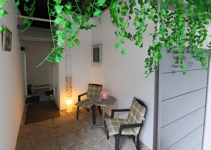 Naehe Duesseldorf Airport Messe *